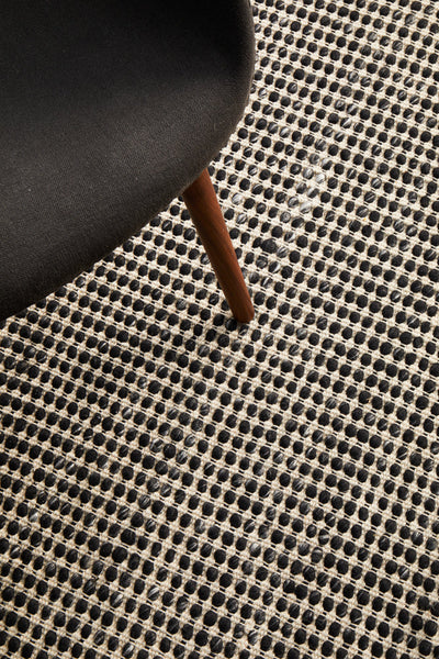 Skandinavian 300 Black, modern wool rug handmade wool, rugs online rugs Sydney Australia. www.rugsonlinerugs.com.au
