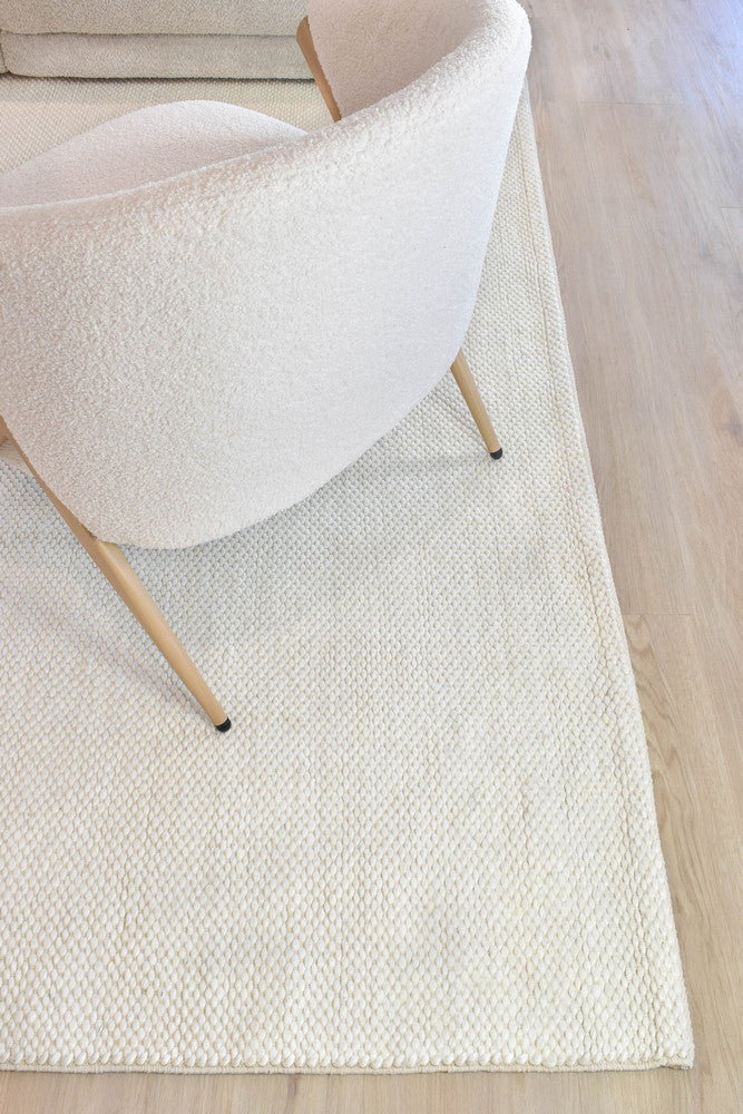 Cosmopolitan Chicago Skandi Cloud Silk Wool Rug