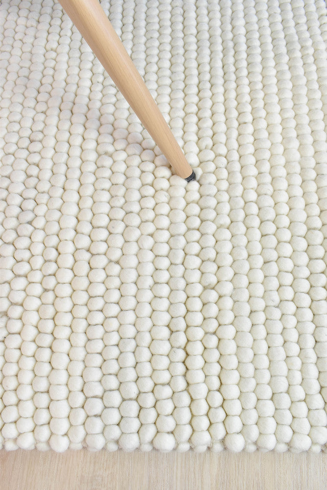 Cosmopolitan Chunky Skandi Ivory Tusk Wool Rug