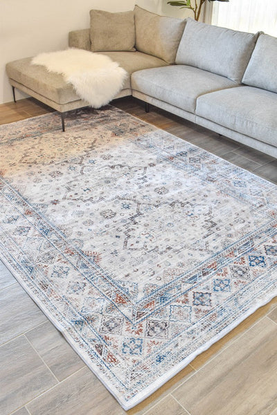 Gloria Casablanca Three Farm Rug