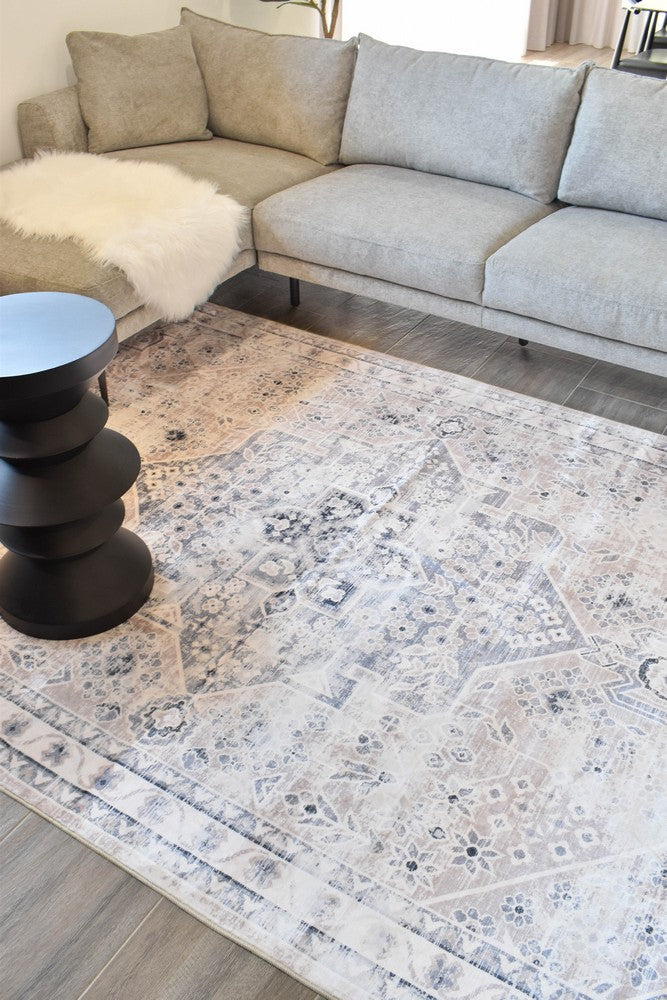 Gloria Luxo Batool Rug