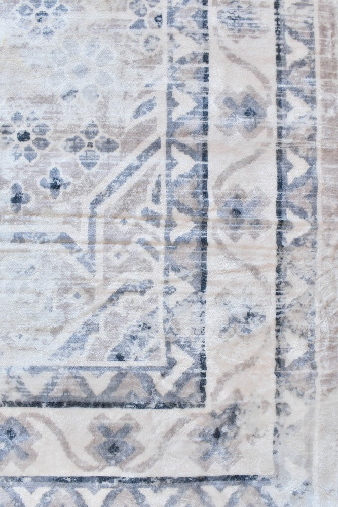Gloria Luxo Batool Rug