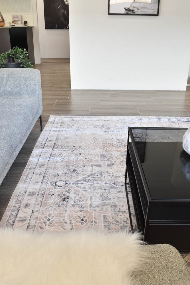 Gloria Luxo Batool Rug