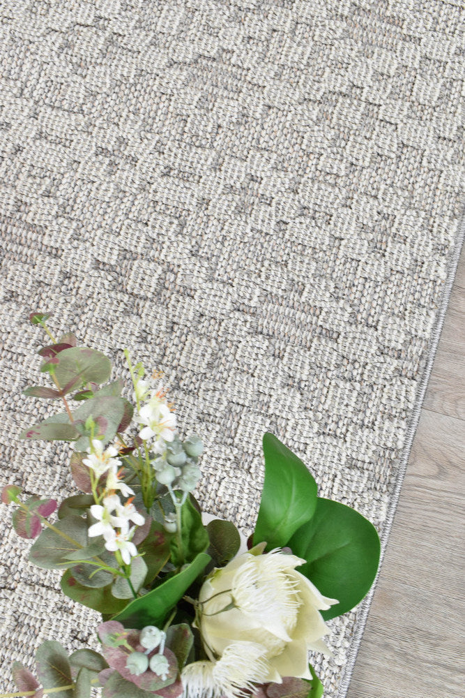 Colorado Carla Light Grey Indoor Outdoor Rug