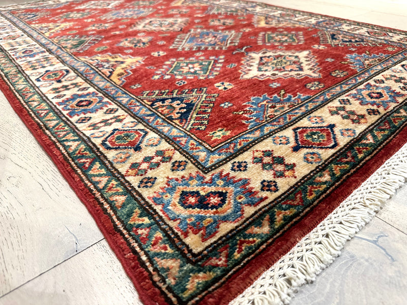 Kazak Super Fine Handmade Veggie Dye Wool Rug (550-1634) 154X97CM