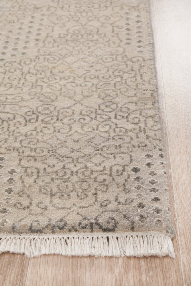 Fine Handmade Indian Natural Wool Rug 382X273CM
