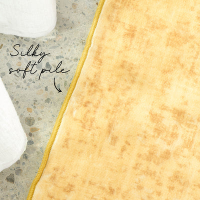 Lucent Amber Vivid Washable Rug