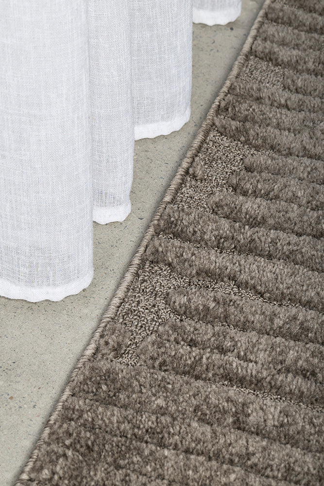 Comfina Ozzy Aliya Mocha Runner Rug