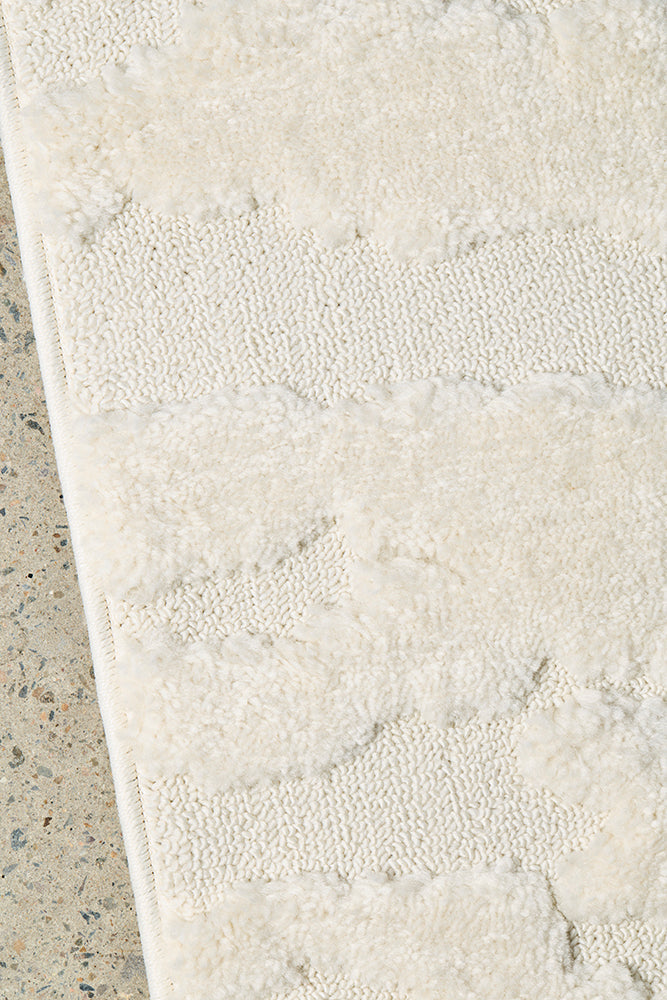Comfina Alexander Nyla White Runner Rug
