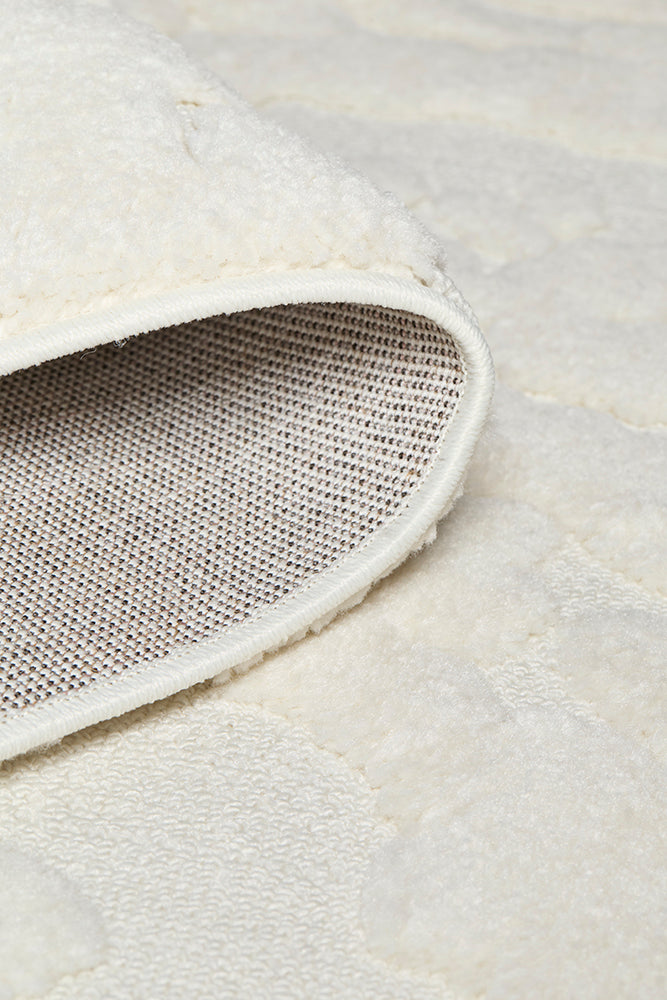 Comfina Alexander Nyla White Runner Rug