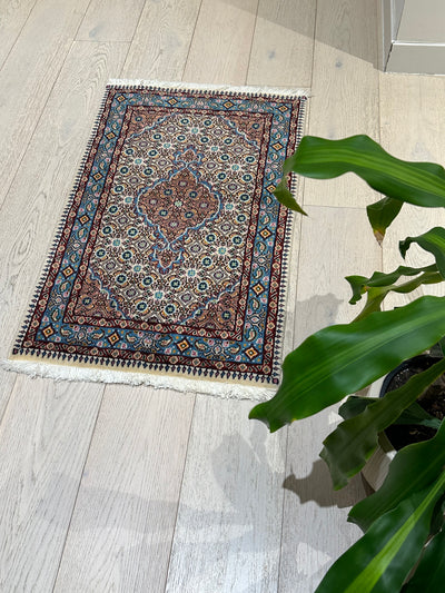 Handmade Floating Fish Design Wool Rug (STK 162-6) 90x58CM, Rugs Online Rugs Sydney Australia, www.rugsonlinerugs.com.au