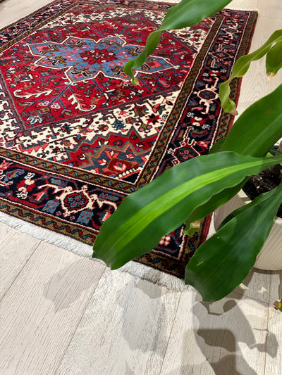 Heriz Fine Tribal Bold Geometric Wool Rug (STK310-4) 194X150CM, Rugs Online Rugs Sydney Australia, www.rugsonlinerugs.com.au