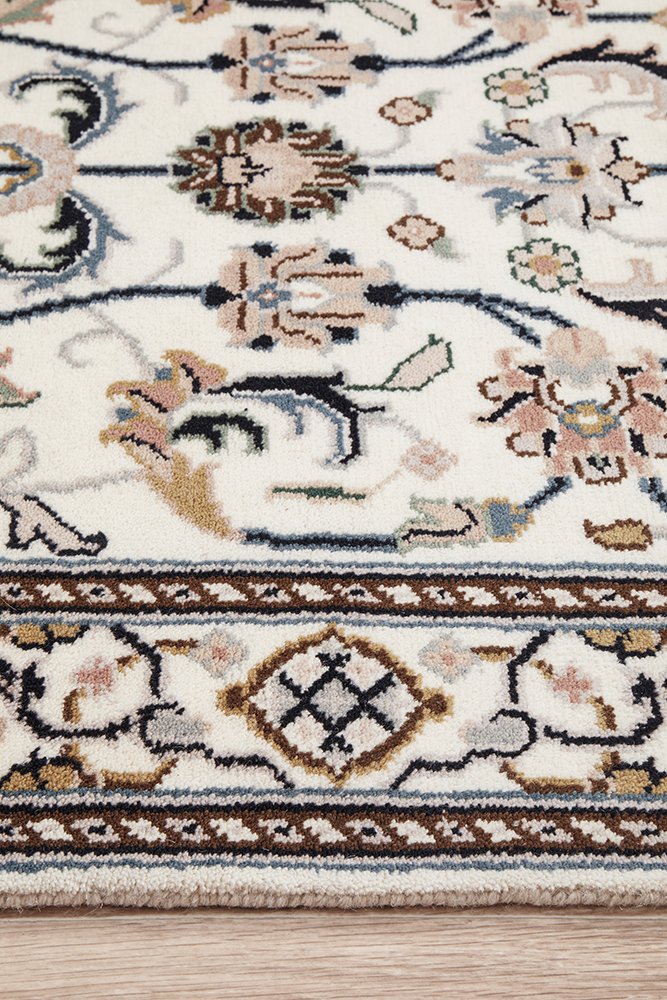 Indian Naein 9021 Cream 402x79cm