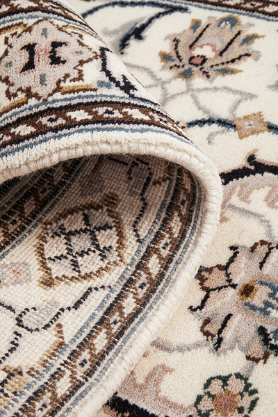 Indian Naein 9021 Cream 402x79cm