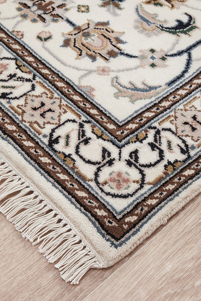Indian Naein 9024 Cream 403x79cm