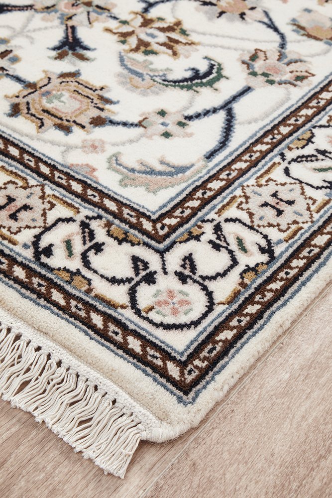 Indian Naein 9032 Cream 304x80cm