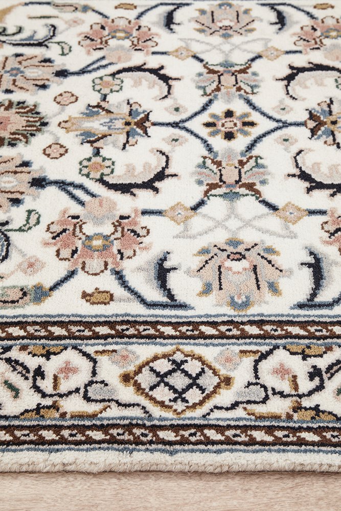 Indian Naein 9032 Cream 304x80cm