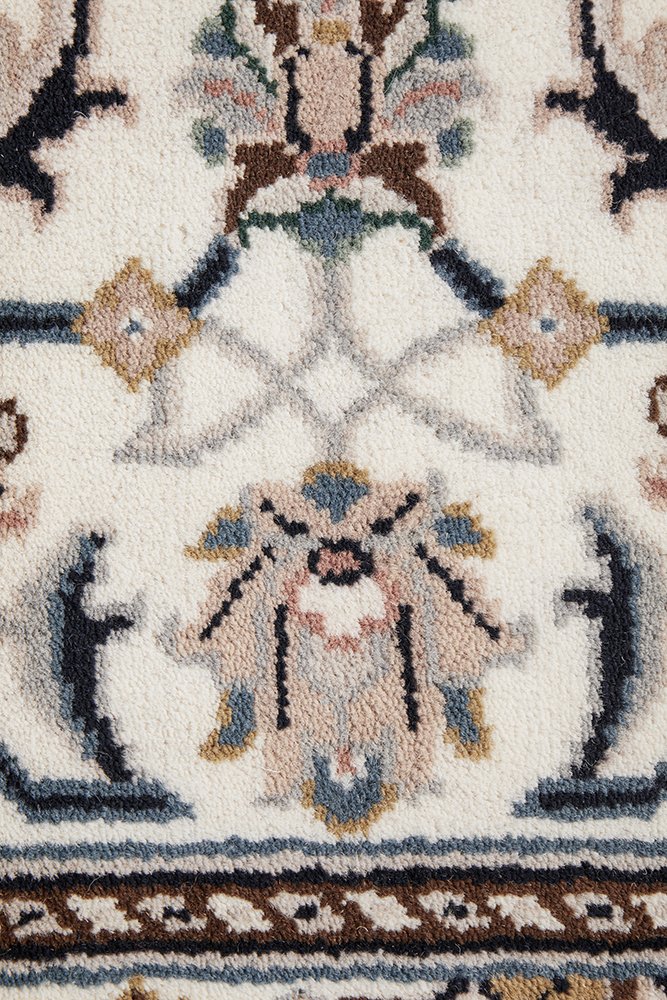 Indian Naein 9032 Cream 304x80cm