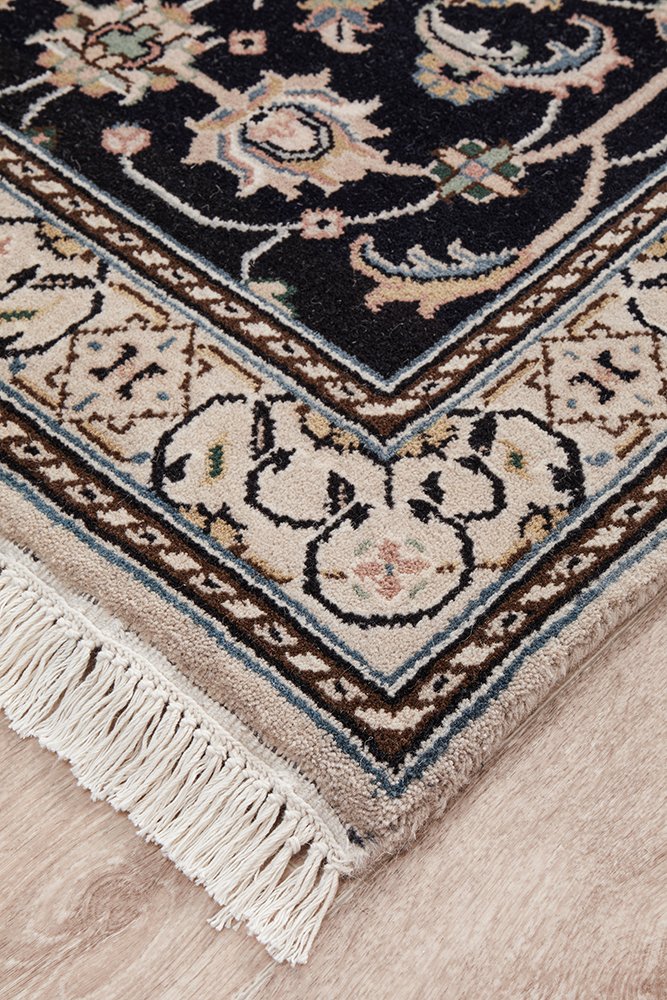 Indian Naein 9061 Navy 383x76cm