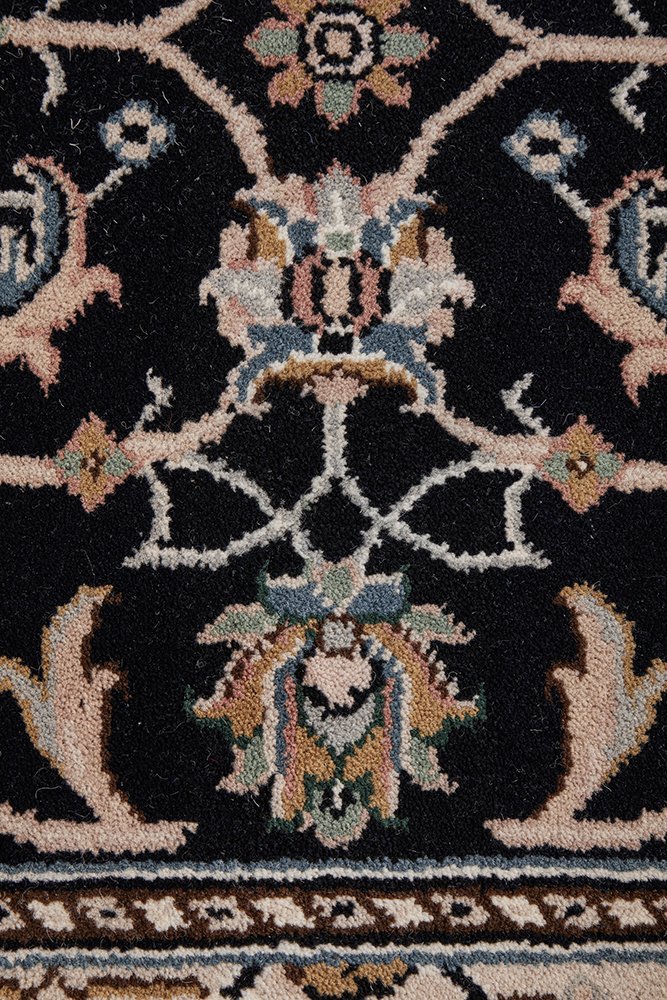Indian Naein 9061 Navy 383x76cm
