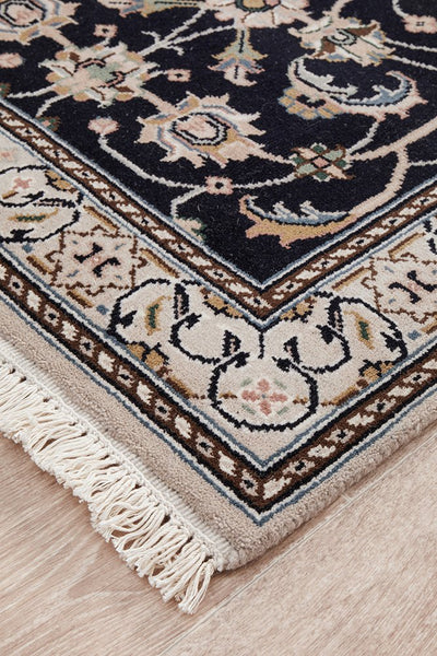 Indian Naein 9066 Navy 391x78cm