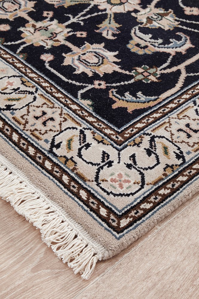Indian Naein 9066 Navy 391x78cm