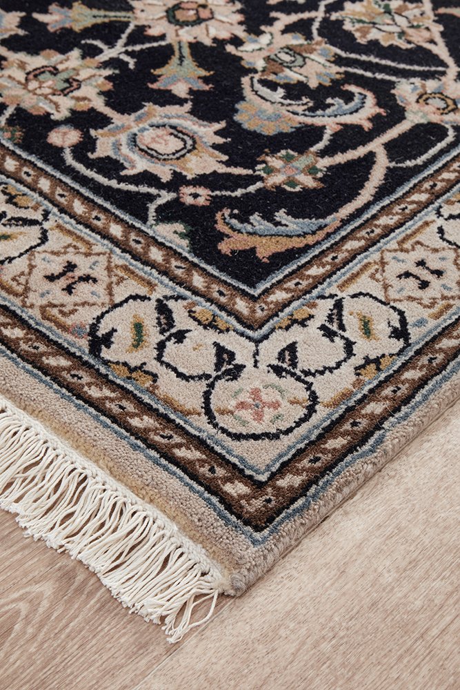 Indian Naein 9070 Navy 303x75cm