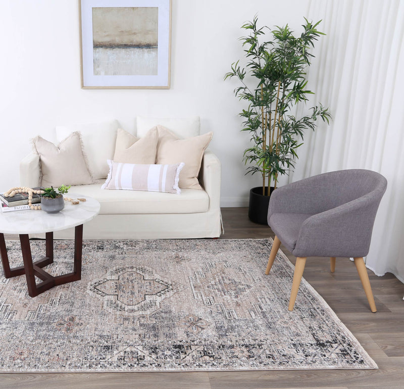 Mary Derbent Ash Traditional Soft Rug