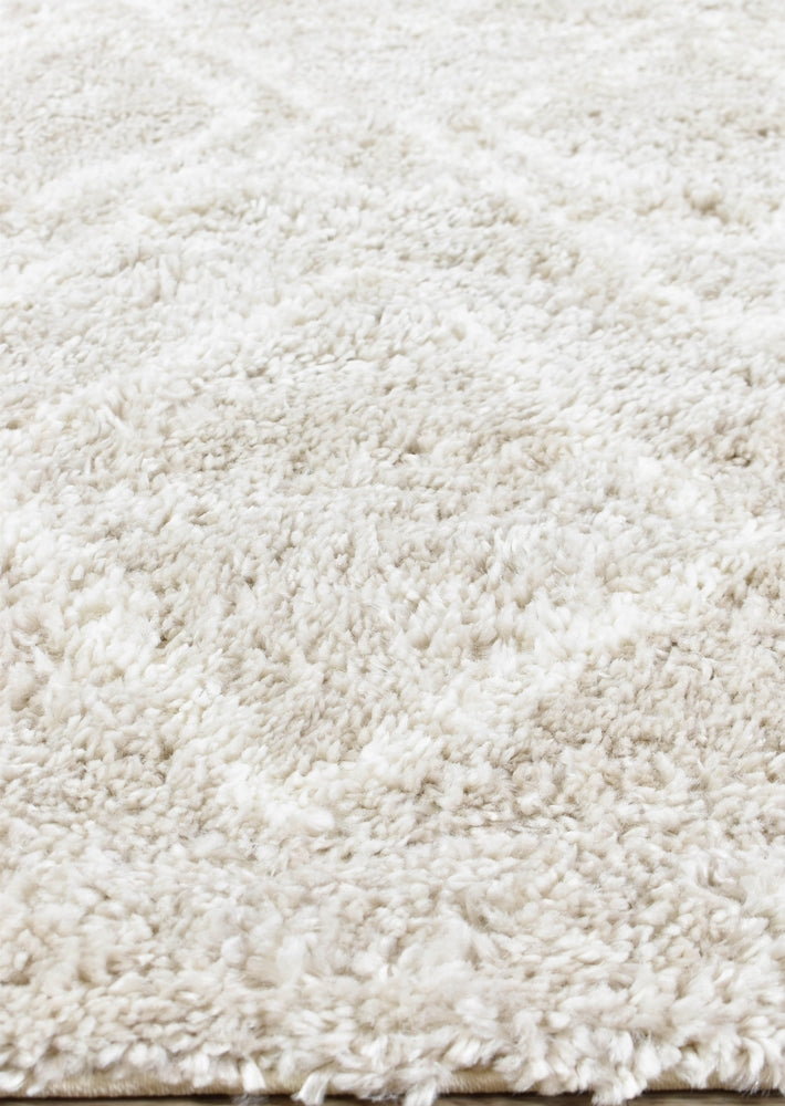 Noor Nile Shaggy Cream Beige Rug