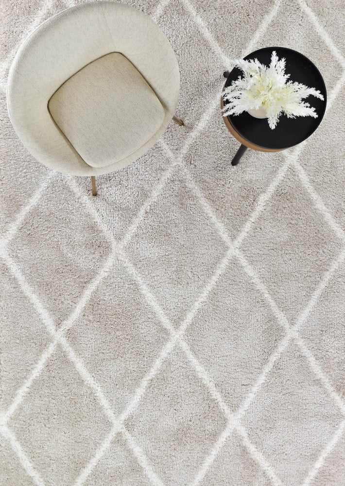 Noor Diamond Shaggy Cream Beige Rug