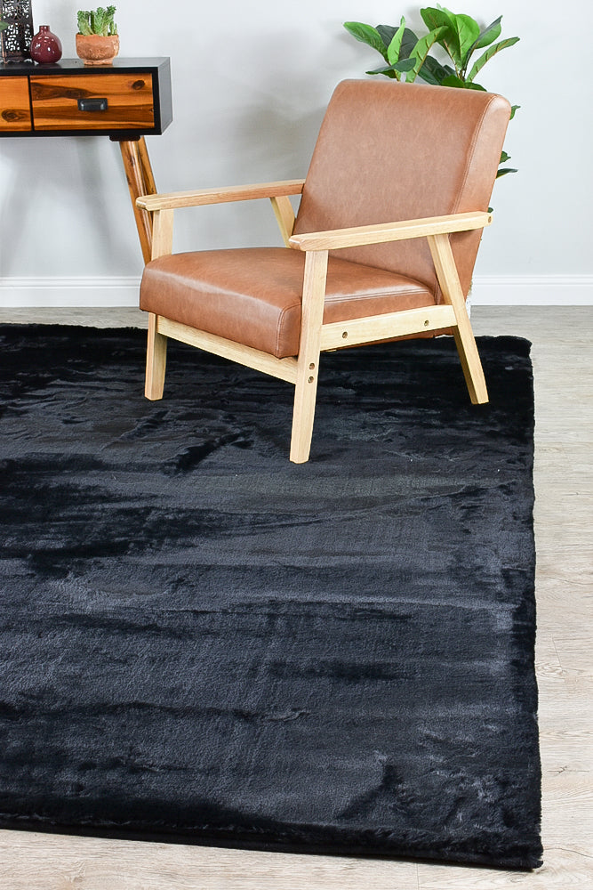 Super Soft Shaggy Black Rug