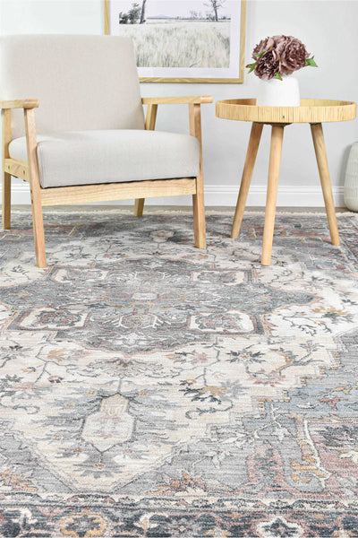 London Accent  Aurelia Tribal Rug