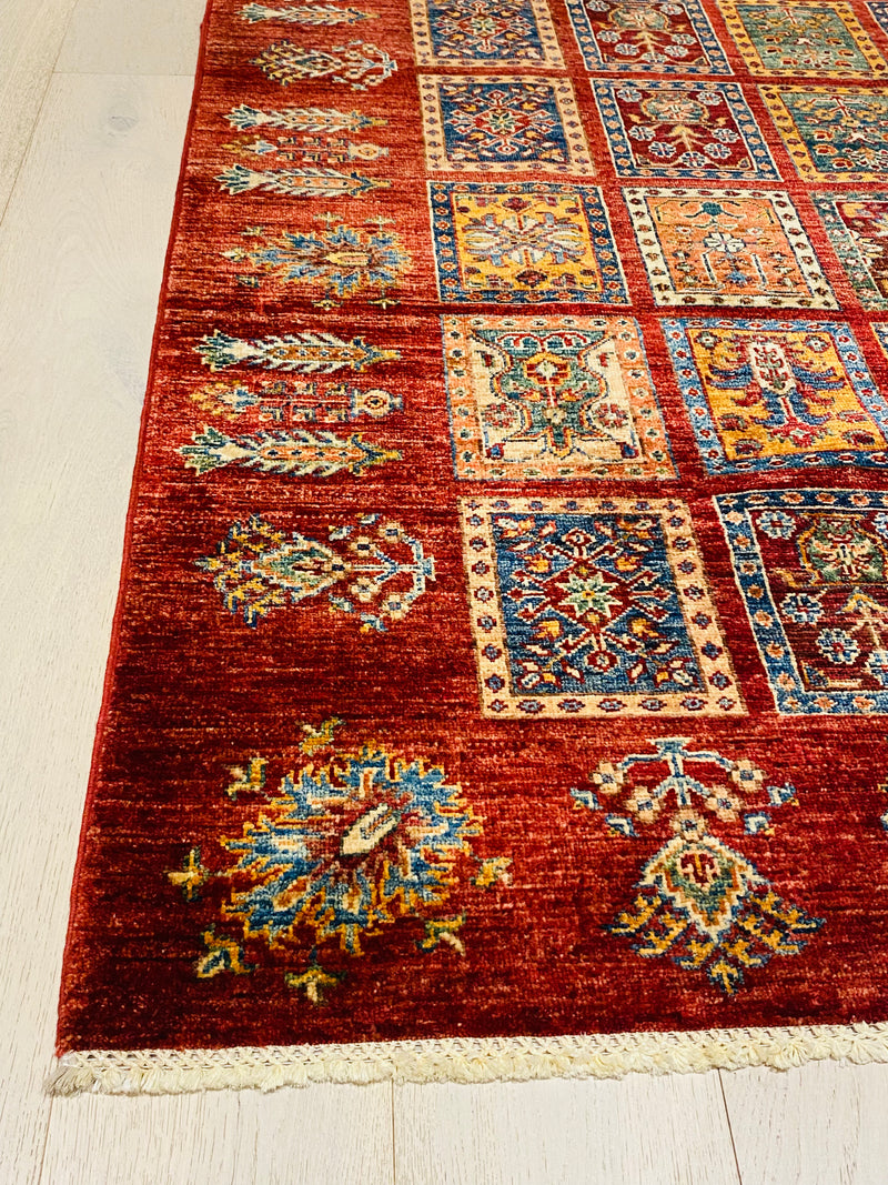 Kazak Super Fine Bakhtiyari Veggie Dye Rug (STK600-615) 232x169cm