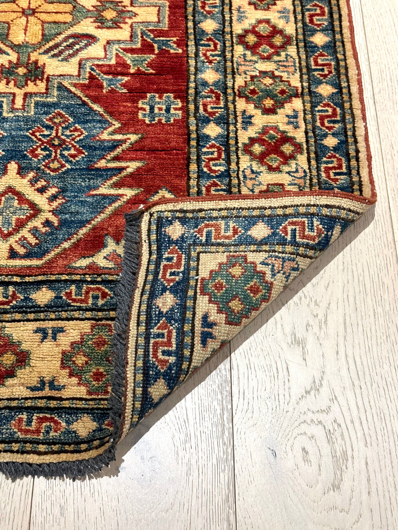 Kazak Fine Veggie Dye Rug (STK550-501) 116x81cm