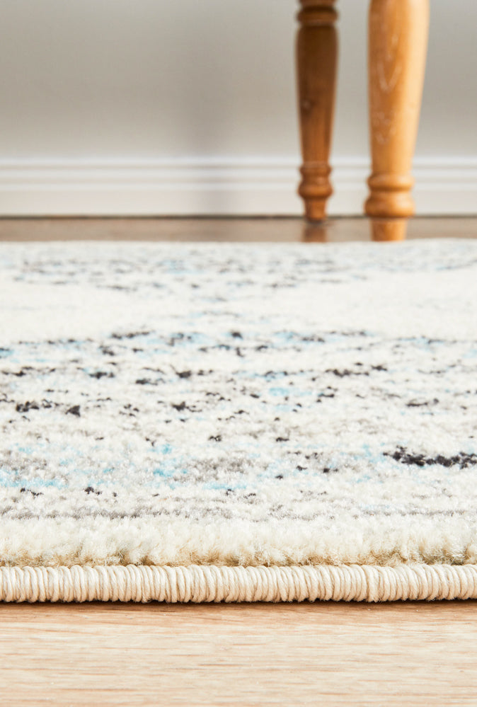 Century 922 White Runner Rug