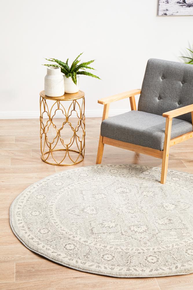 Evoke Silver Flower Transitional Round Rug