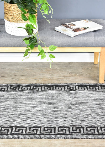 Long Island Alaska Greek Key Grey Black Runner Rug 7781-DM9E