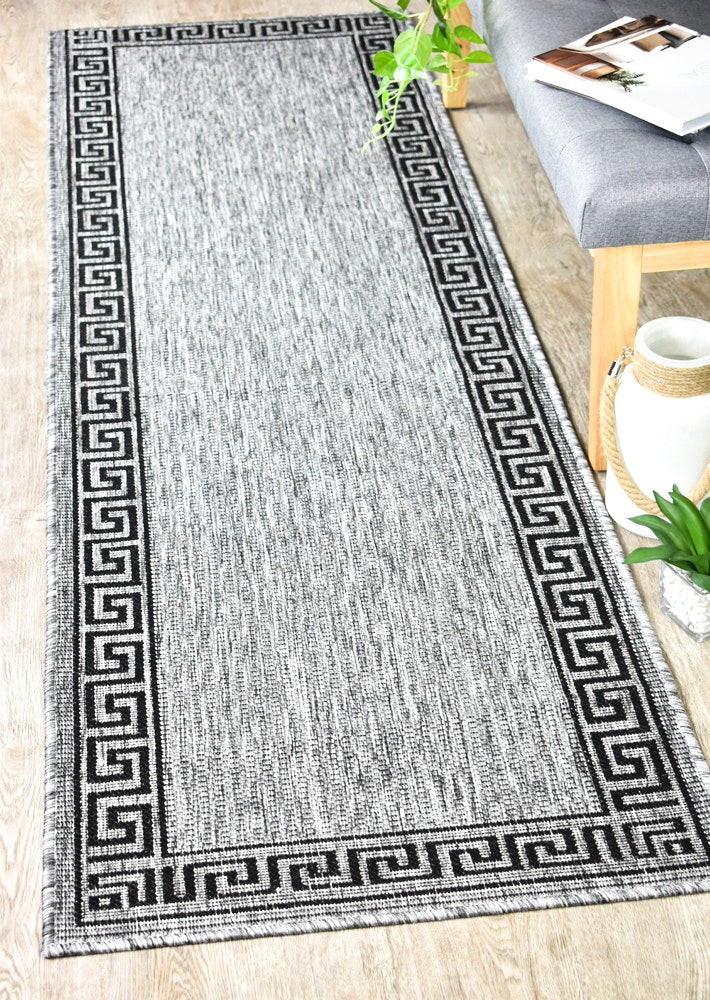 Long Island Alaska Greek Key Grey Black Runner Rug 7781-DM9E