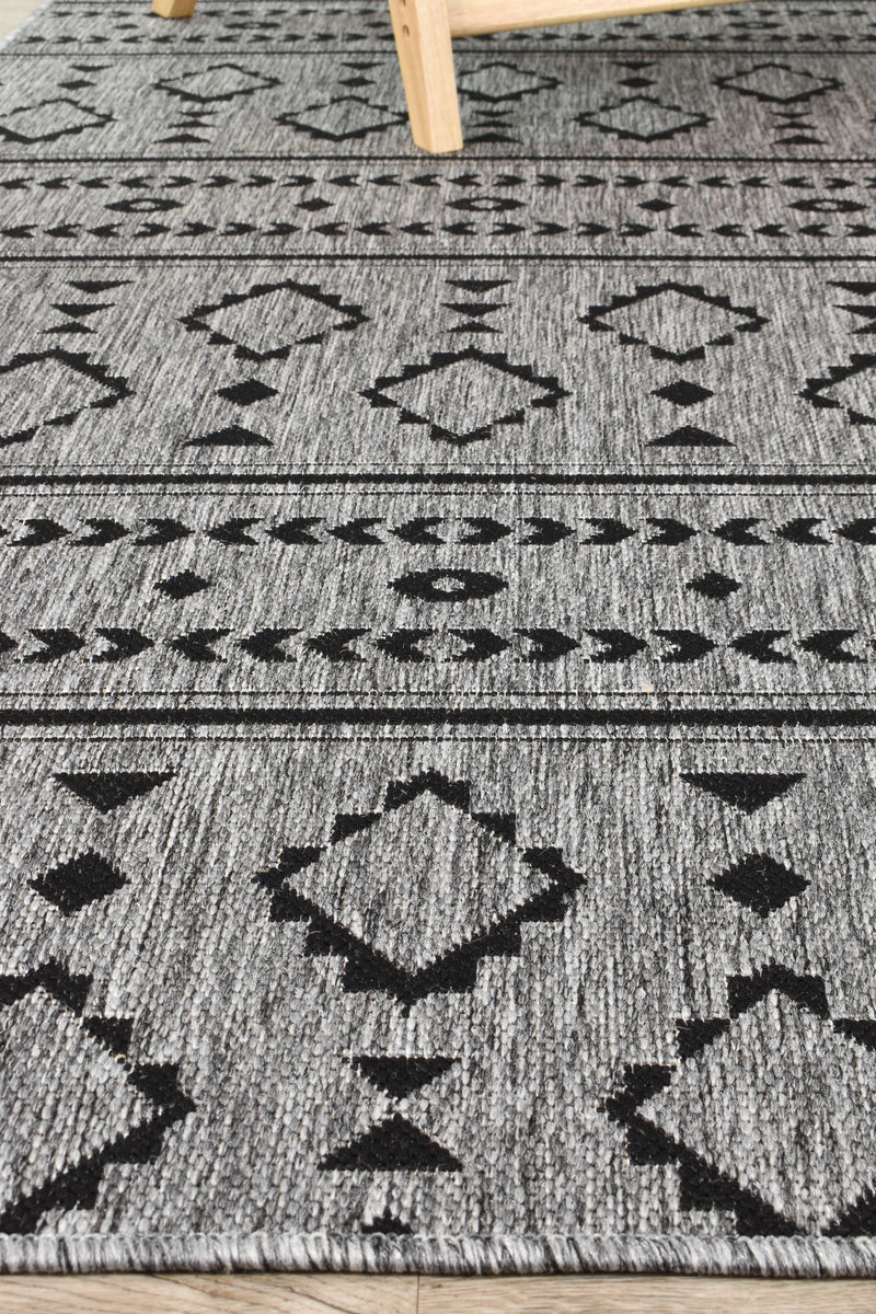 Long Island Alaska Zulu Dark Grey Rug 3333-DM9E