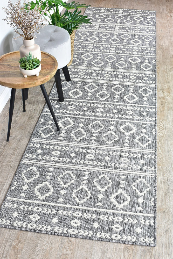 Long Island Alaska Zulu Grey Cream Runner Rug 3333-GU6E