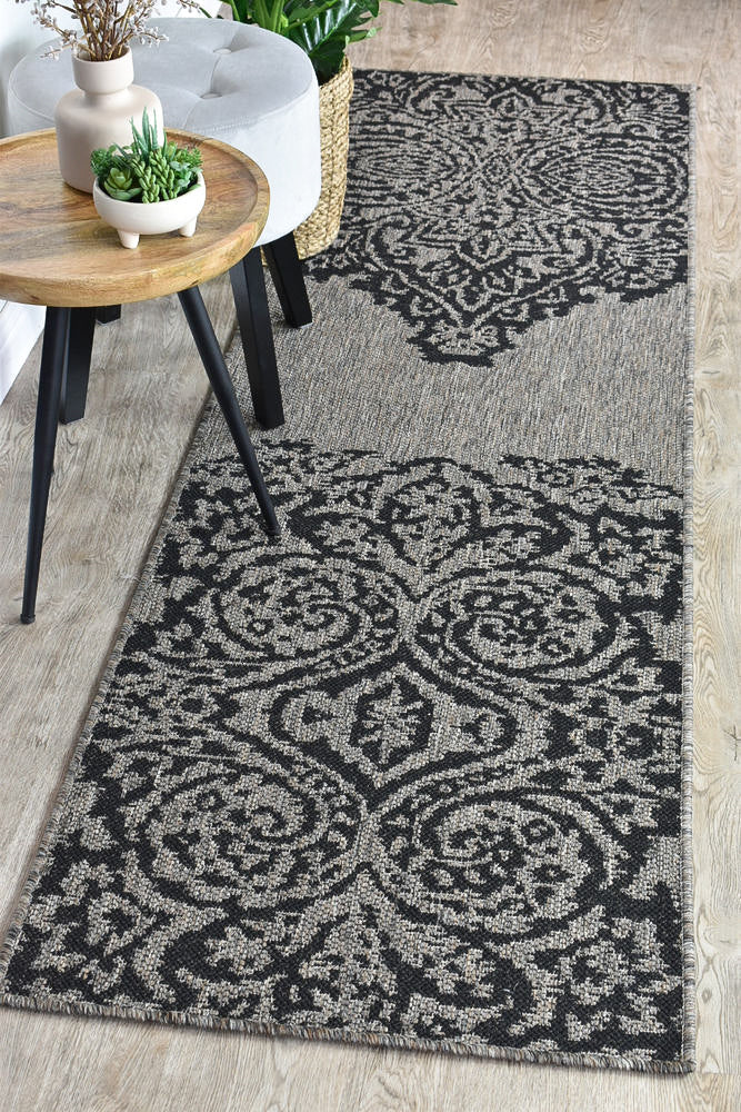 Long Island Alaska Mono Brown Black Runner Rug 5605-J48H