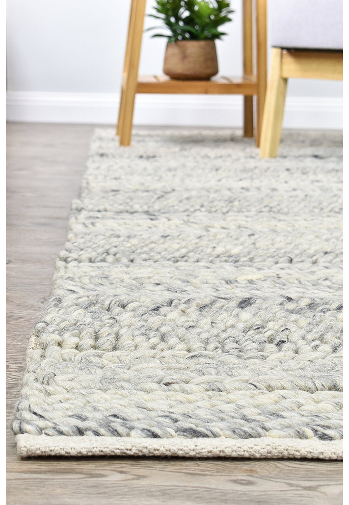 Normandy Ivory Wool Rug